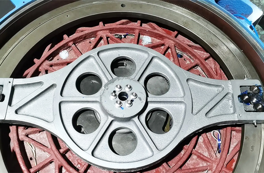 &Ouml;rg&uuml; makinesi &uuml;reticisi